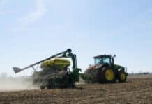 Soja: la siembra avanza lento y las lluvias complican el arranque de la campaña 2025/26