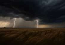 Tres alertas meteorológicas: tormentas intensas, lluvias abundantes y vientos fuertes ponen en aviso a varias regiones