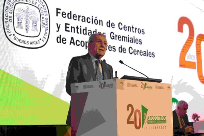 Exposición en el congreso A Todo Trigo con representante de la Federación de Acopiadores en Argentina