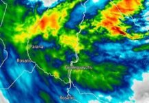 Se activa el alerta en 8 provincias: lluvias de hasta 100 mm y tormentas con ráfagas de 80 km/h complican al campo Imagen satelital con lluvias intensas y núcleos activos sobre el Litoral argentino, afectando zonas como Rosario, Paraná y Gualeguaychú con precipitaciones persistentes.