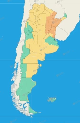 Mapa de alertas meteorológicas en Argentina con niveles de riesgo por provincias según el SMN, indicando zonas con tormentas y condiciones climáticas adversas