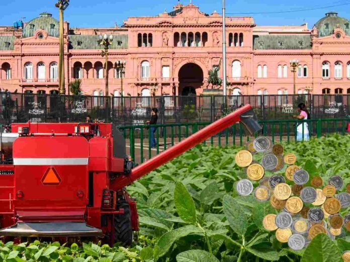 Cosechadora roja junto a un cultivo de soja y monedas frente a la Casa Rosada, en una imagen conceptual sobre retenciones al agro.