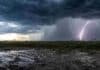 🌧️ Lluvias y tormentas con ráfagas se extienden en gran parte del país: luego irrumpe un frente frío Tormenta severa con lluvias intensas y relámpago en campo argentino, con viento fuerte y avance de frente frío generando condiciones extremas