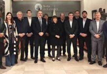 La Bolsa de Cereales reunió al agro con Patricia Bullrich para impulsar reformas Autoridades y representantes del sector agropecuario durante una reunión institucional en la Bolsa de Cereales.