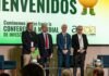 Con la nueva concesión, la Hidrovía deja de ser el cuello de botella del agro argentino Autoridades y representantes del sector agroindustrial durante la apertura de una conferencia sobre soja en un auditorio, con pantalla de bienvenida de fondo.