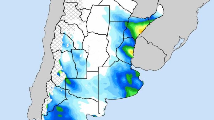 Mapa de Argentina con pronóstico de lluvias representado mediante distintas intensidades de colores.
