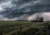 Tormentas severas, viento y nieve ponen en alerta a 18 provincias y CABA Tormenta severa avanza sobre un campo de la Pampa Húmeda, con lluvias intensas, fuertes ráfagas y actividad eléctrica.