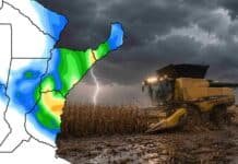 Pronóstico de lluvias hasta el 31 de agosto Pronóstico de lluvias sobre Argentina junto a una cosechadora de maíz trabajando bajo un cielo de tormenta con relámpagos