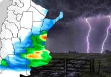El mapa de lluvias cambia en dos etapas hasta el 17 de agosto Mapa del pronóstico de lluvias en Argentina junto a una tormenta con lluvias intensas y relámpagos sobre un campo.